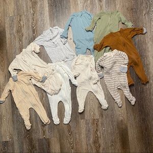 Bundle of Goumi Gender Neutral Organic Cotton Zip Up Pajamas & Gown!